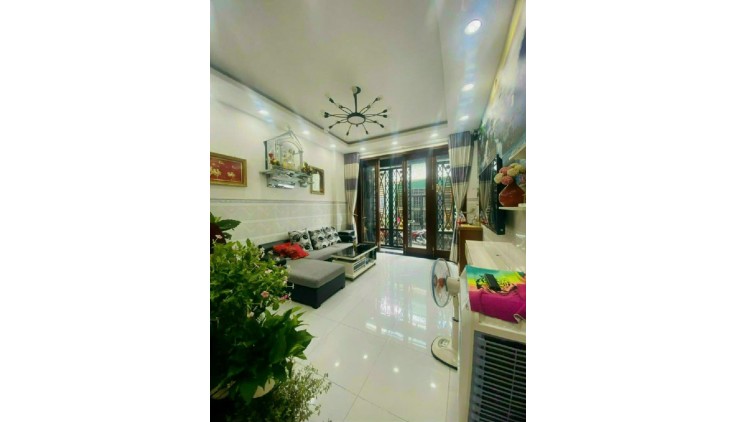 VÀI BƯỚC RA MẶT TIỀN TÂN KỲ TÂN QUÝ, HẺM 6M, 46M2, 4 TẦNG 4PN, GIÁ 5.X TỶ